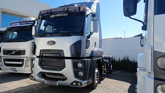LOTE 004 Ford Cargo 2042 4x2