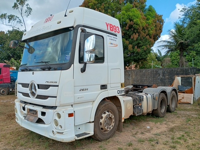 LOTE 008 MERCEDES-BENZ ACTROS 2651S6X4 