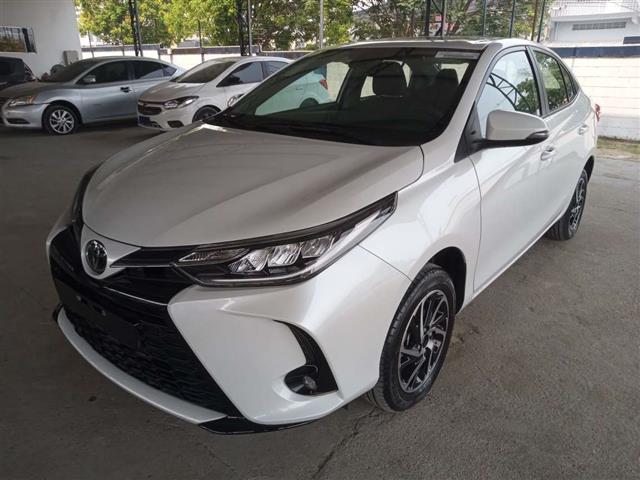 LOTE 025 YARIS SA XLS15 2023/2024
